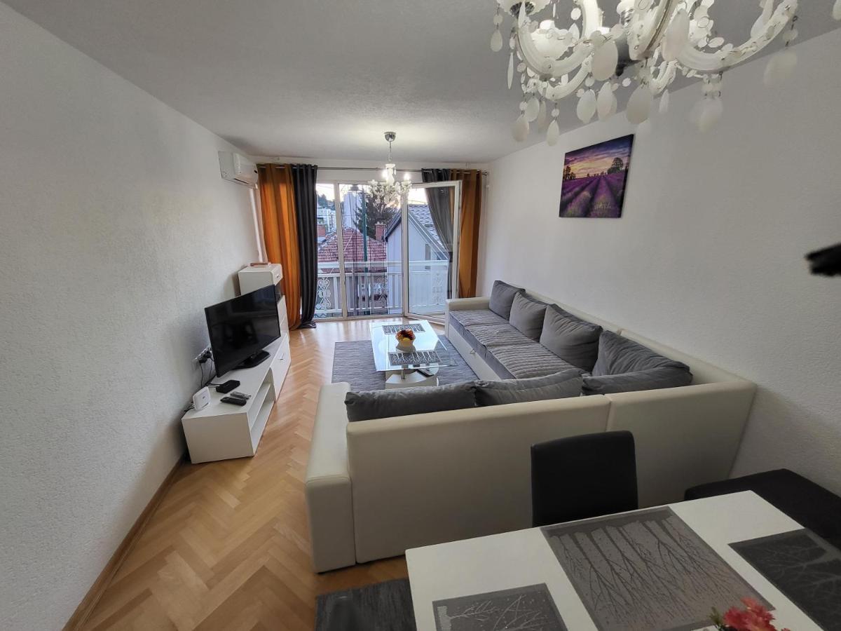 Deluxe Katana Dream House Old Town, With Parking Garage Apartment Sarajevo Exterior photo